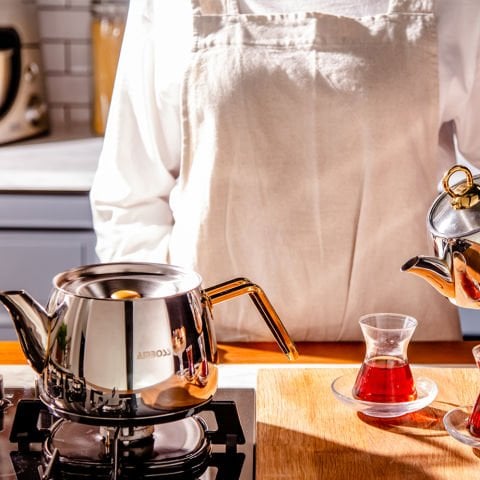 Amboss Aquamarine Paslanmaz Çelik Orta Boy Gold Kulplu Çaydanlık